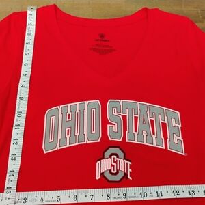 Top of the World Red Women's Large Ohio State V-Neck Tee